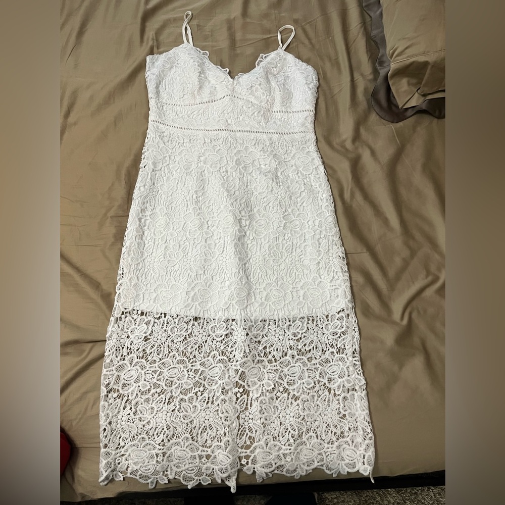 Francesca’s White Lace Midi Dress - Large